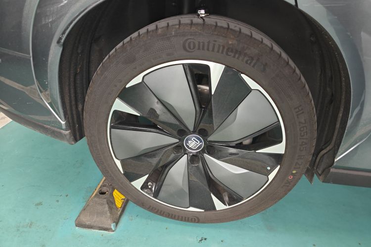 BYD Tang L 2025 car image #10