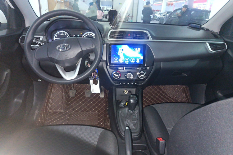 Hyundai Reina 2019 car image #10