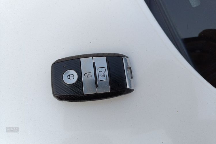 起亚 起亚K4 2016 汽车图片 #10