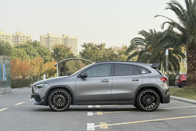 Mercedes-Benz GLA AMG 2023 #10 Mercedes-Benz GLA AMG 2023 car image #10