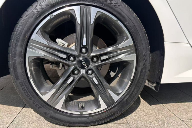 起亚 起亚K5 2022 汽车图片 #10