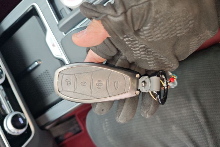 HongQi HS5 2025 car image #10