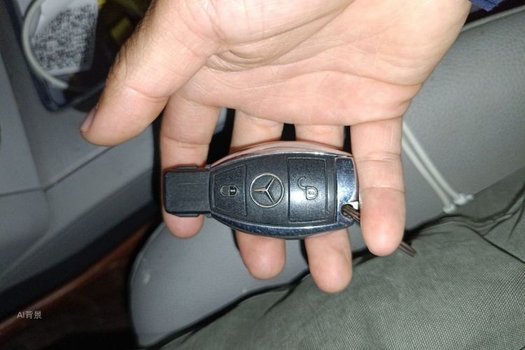 Mercedes-Benz GLK Class 2013 car image #10