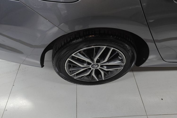 BYD Qin Plus 2023 imagem de carro #10