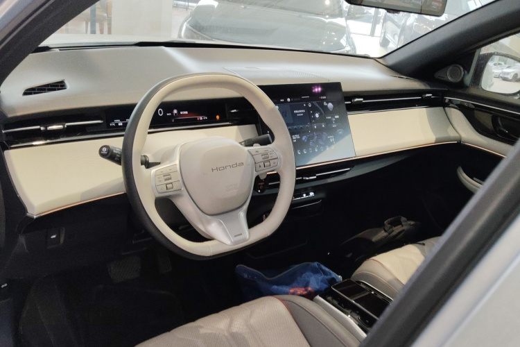 Honda e:NS2 2024 #10 Honda e:NS2 2024 car image #10