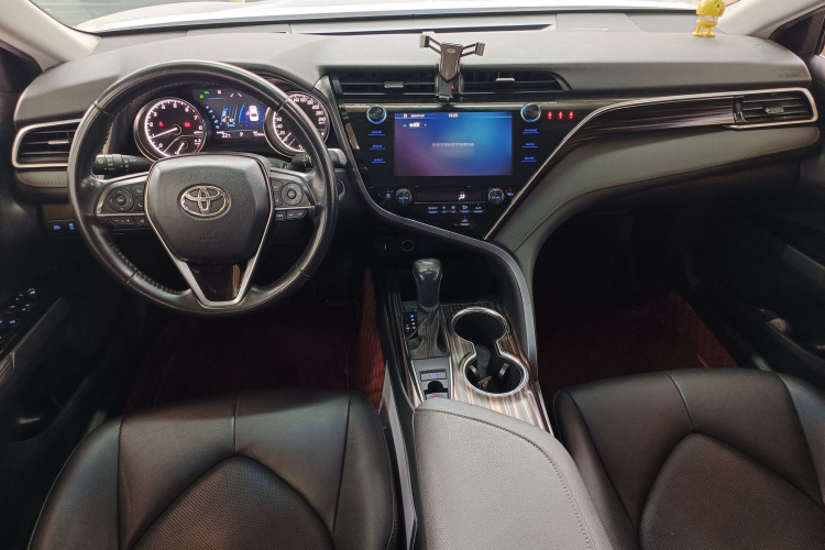 Toyota Camry 2019 #10 Toyota Camry 2019 car image #10