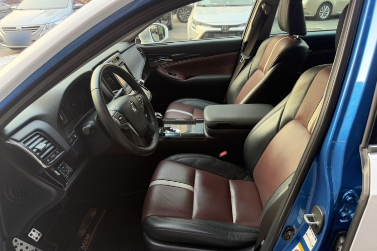 丰田 皇冠 2017 汽车图片 #10