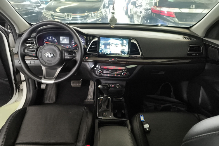 起亚 起亚K4 2016 汽车图片 #10