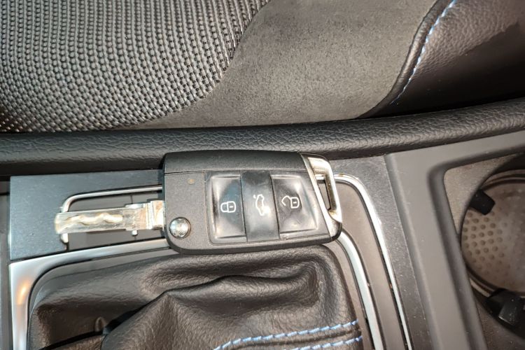 Volkswagen Golf Pure Electric 2020 #10 Volkswagen Golf Pure Electric 2020 image de voiture #10