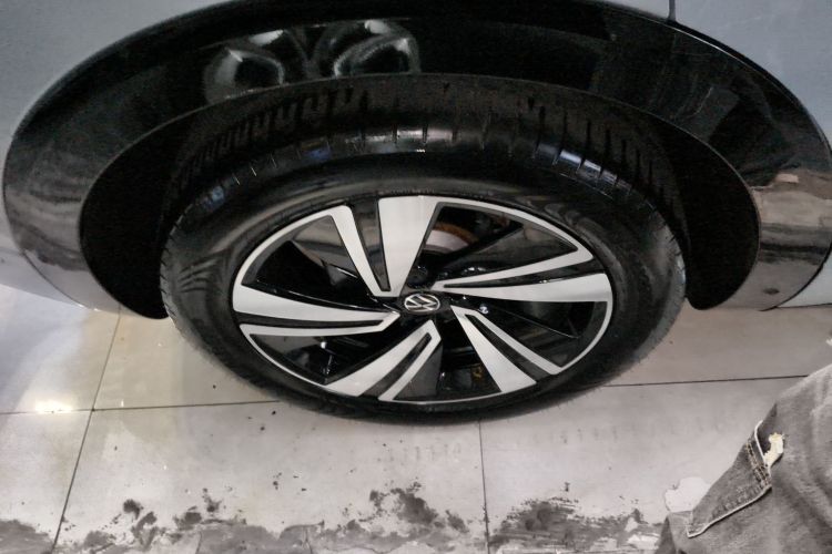 Volkswagen Tavendor 2023 car image #10