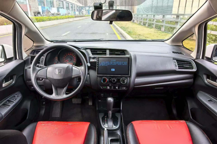 Honda Fit 2018 car image #10