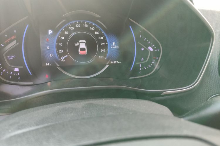 Hyundai Lafesta 2019 car image #10