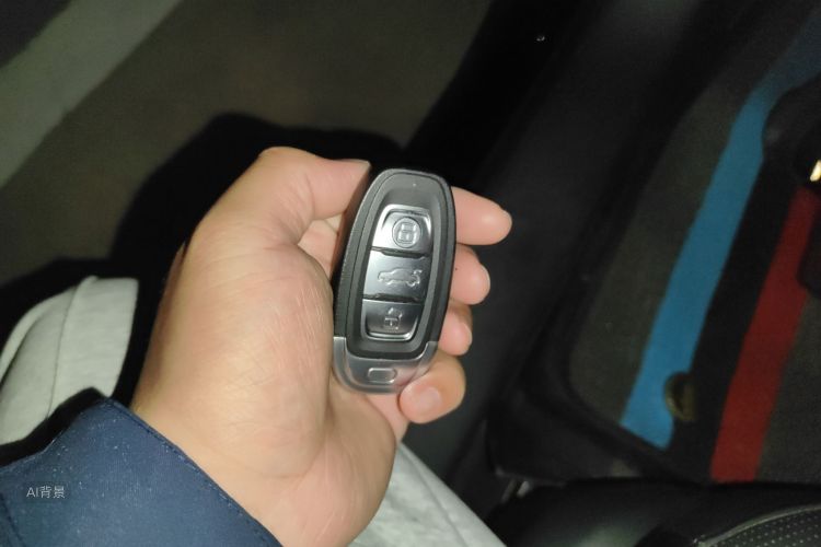 HongQi E-QM5 2023 immagine di auto #10