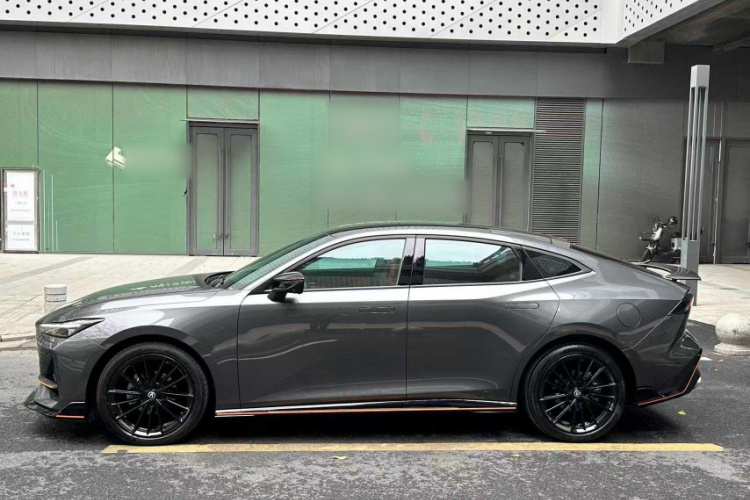 Changan UNI-V 2024 car image #10