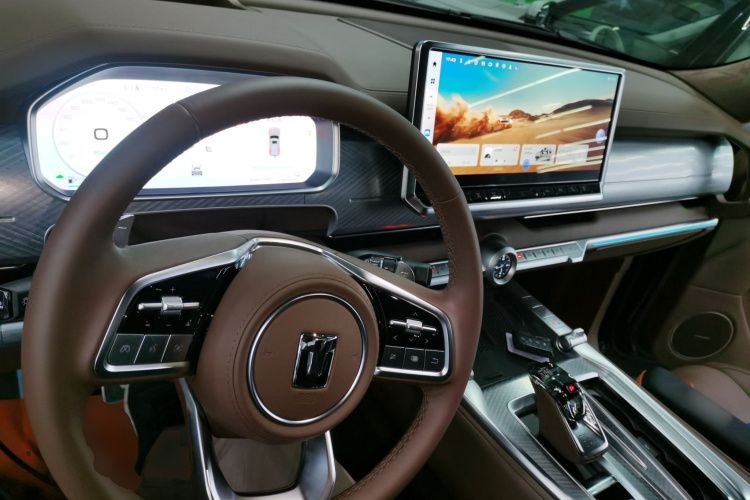 Tank 700 New Energy 2024 car image #10