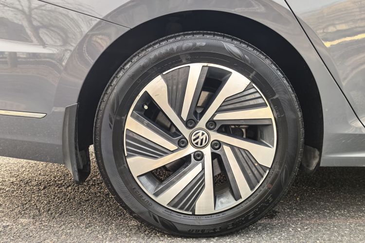 Volkswagen Passat New Energy 2019 #10 Volkswagen Passat New Energy 2019 صورة سيارة #10