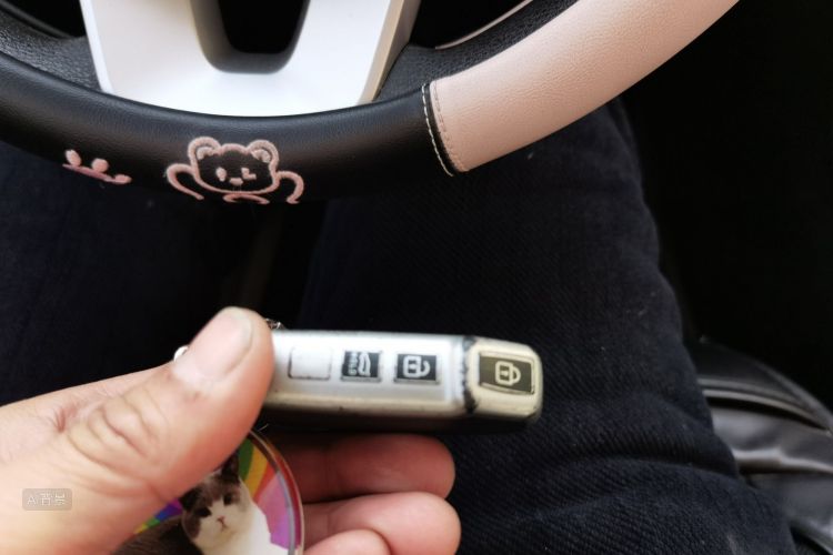 Kia K3 2020 car image #10