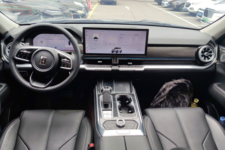 Tank 400 2025 #10 Tank 400 2025 car image #10