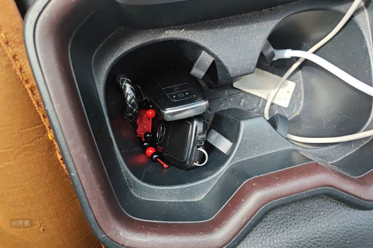 Toyota RAV4 2021 car image #10