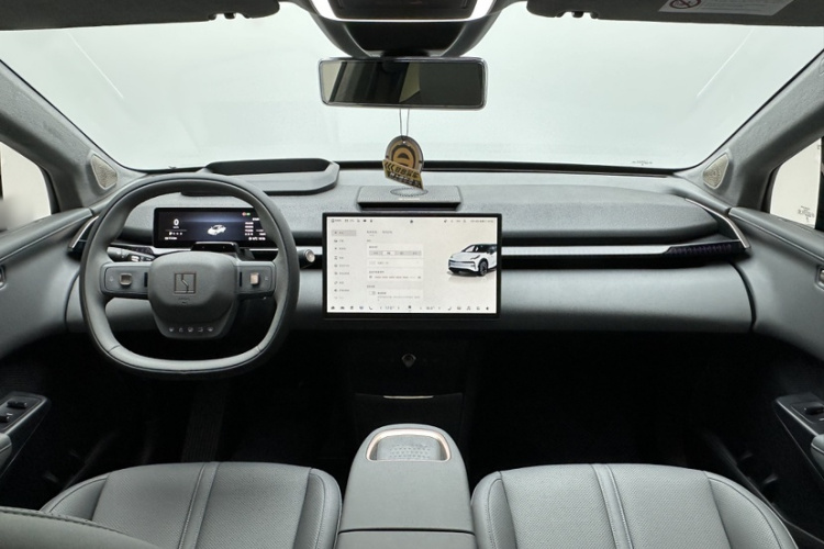Zeekr X 2025 car image #10