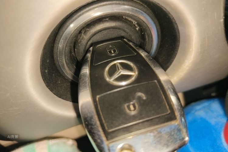 Mercedes-Benz GLK Class 2014 car image #10