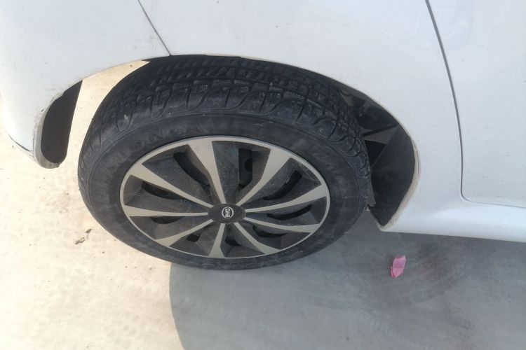 BYD e1 2020 #10 BYD e1 2020 car image #10