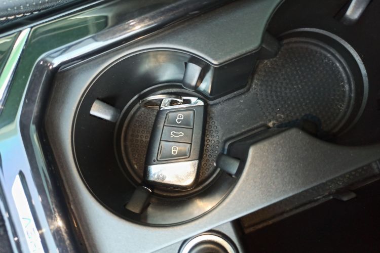 Volkswagen Passat New Energy 2019 #10 Volkswagen Passat New Energy 2019 car image #10