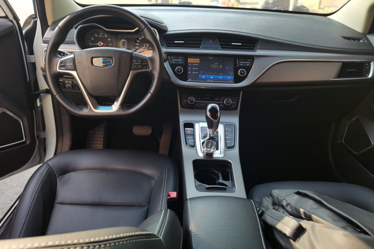 Emgrand GS 2017 #10 Emgrand GS 2017 car image #10