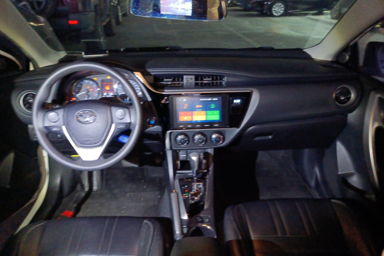 Toyota Corolla 2018 #10 Toyota Corolla 2018 car image #10