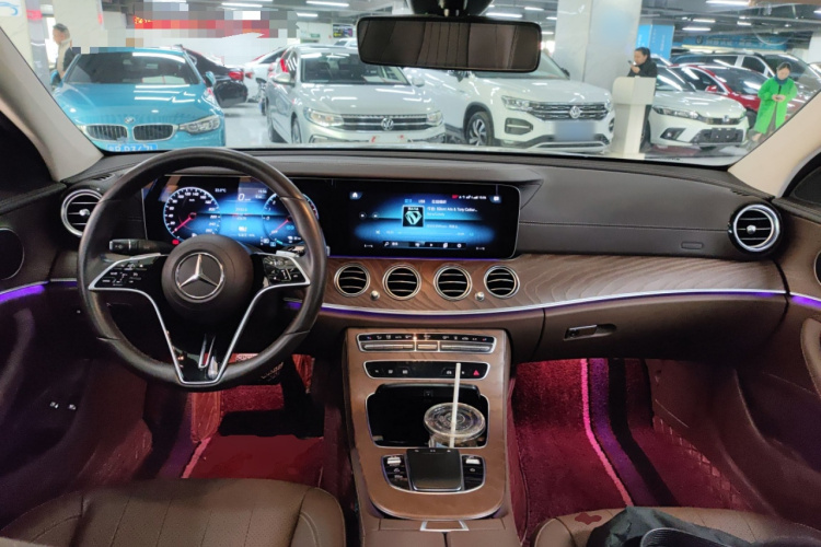 Mercedes-Benz E Class New Energy 2023 car image #10