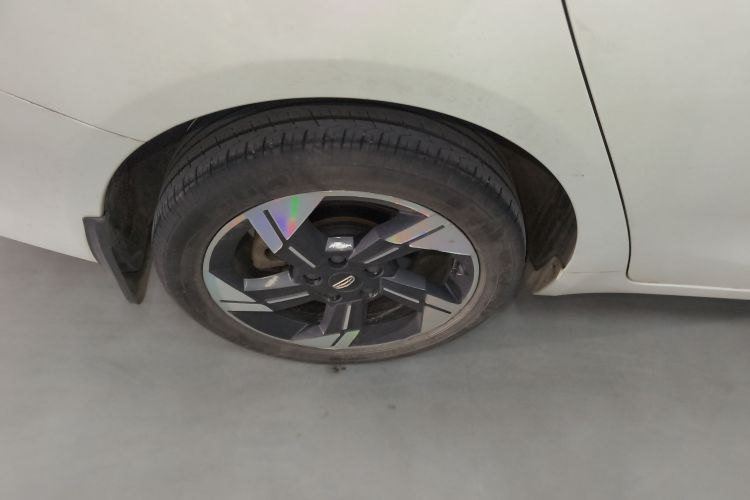 GEELY Emgrand L HiP 2022 car image #10