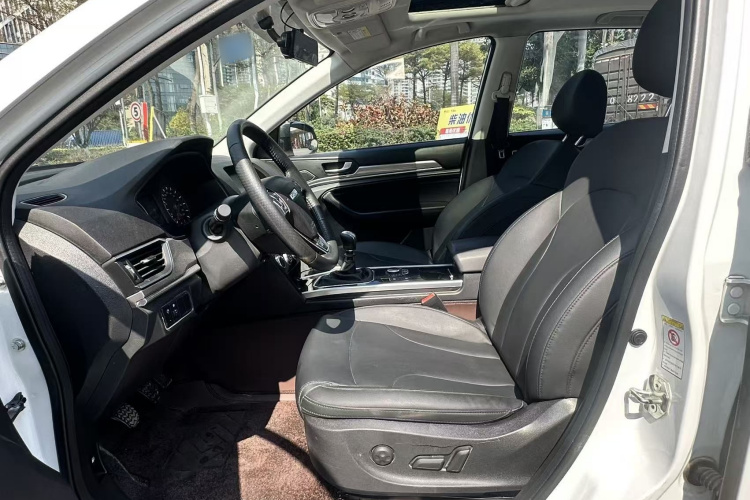 Haval H6 2019 car image #10