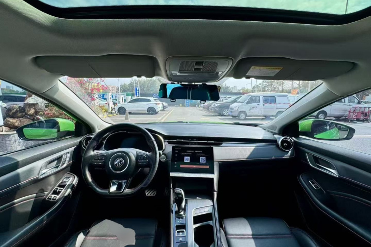 MG 6 New Energy 2021 car image #10