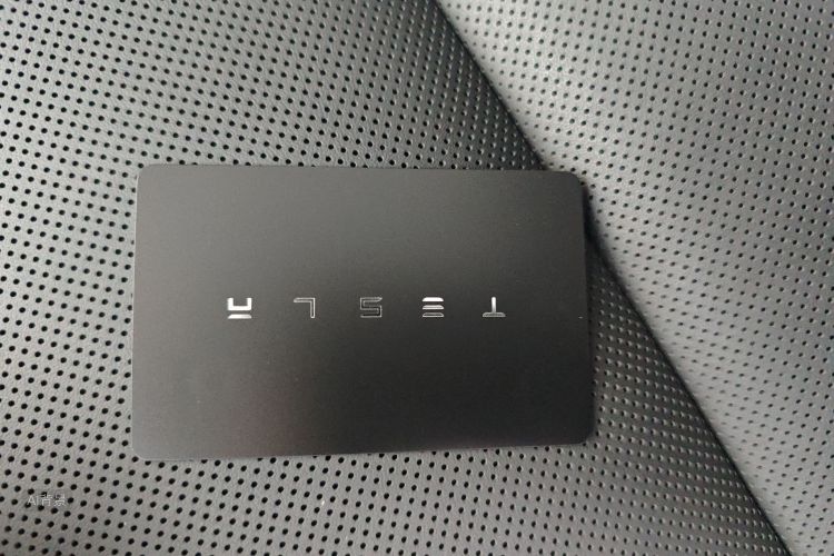 特斯拉 Model Y L 2025 汽车图片 #10