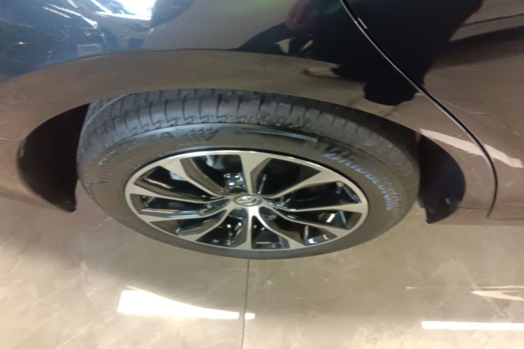 Toyota Avalon 2024 car image #10