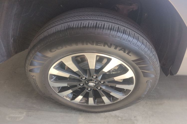 Tank 700 New Energy 2024 #10 Tank 700 New Energy 2024 car image #10