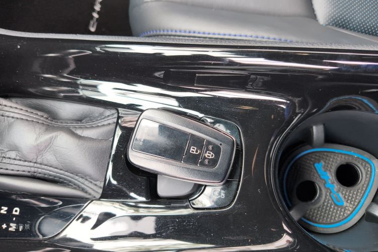 Toyota C-HR 2020 #10 Toyota C-HR 2020 immagine di auto #10