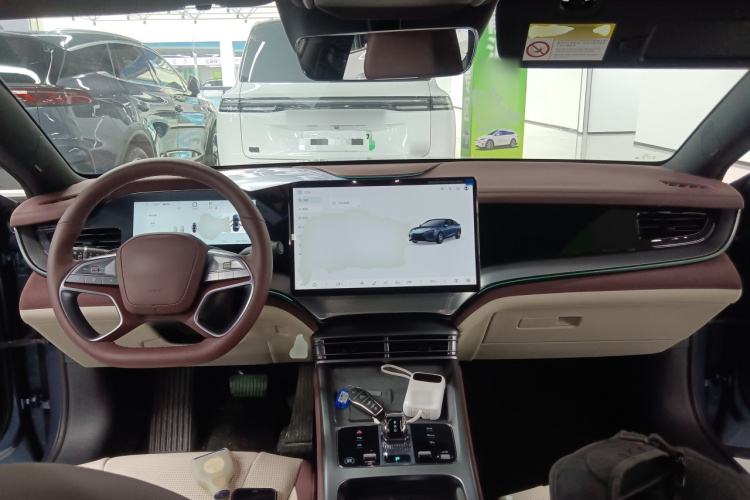 BYD Seal 07 DM-i 2025 car image #10