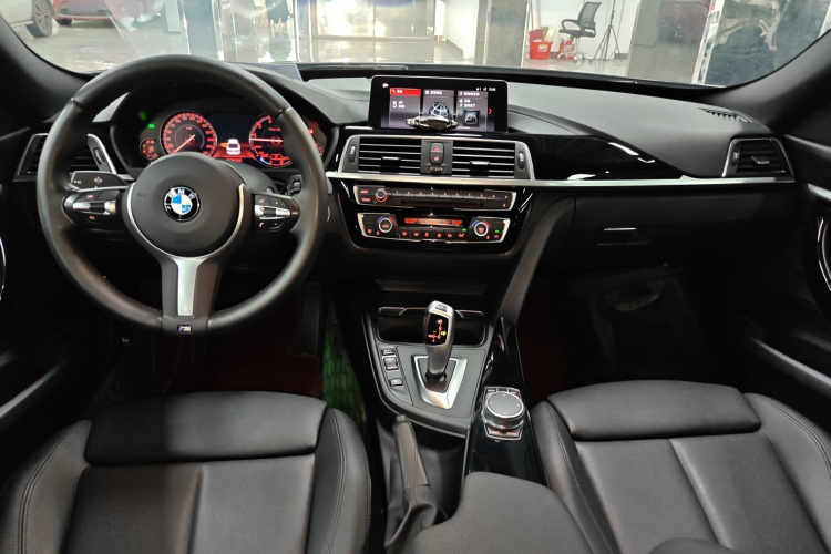 BMW 3 Series GT 2020 car image #10