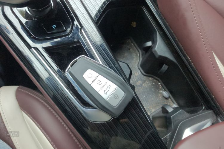 GEELY Monjaro 2023 #10 GEELY Monjaro 2023 صورة سيارة #10