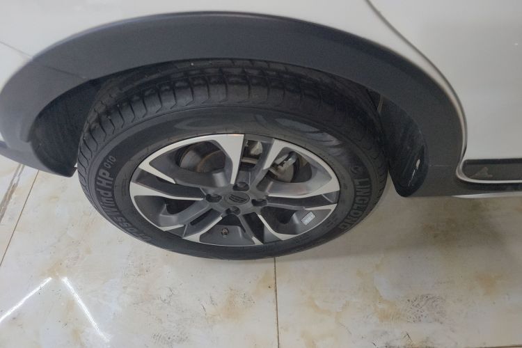 Vision X3 2019 car image #10