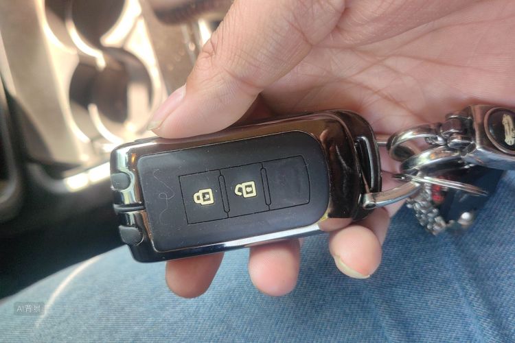 劳斯莱斯 欧蓝德 2018 汽车图片 #10