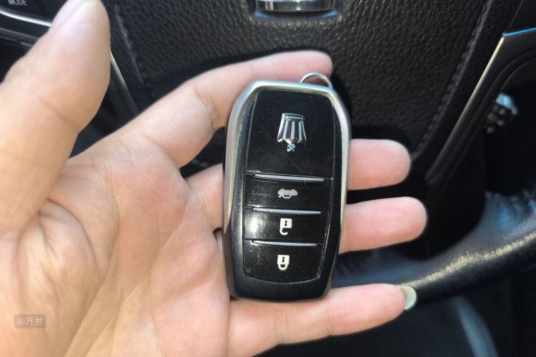 丰田 皇冠 2016 汽车图片 #10