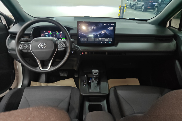 Toyota Frontlander 2025 #10 Toyota Frontlander 2025 immagine di auto #10