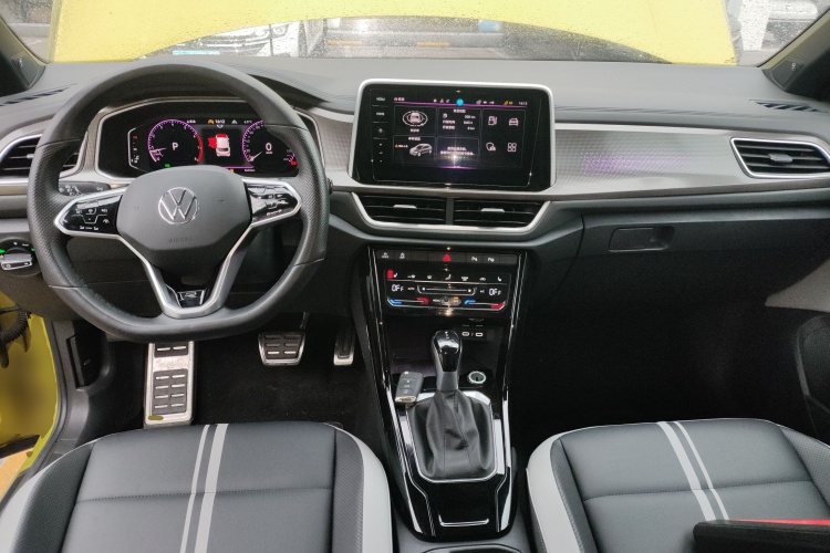 T-Roc 2023 car image #10