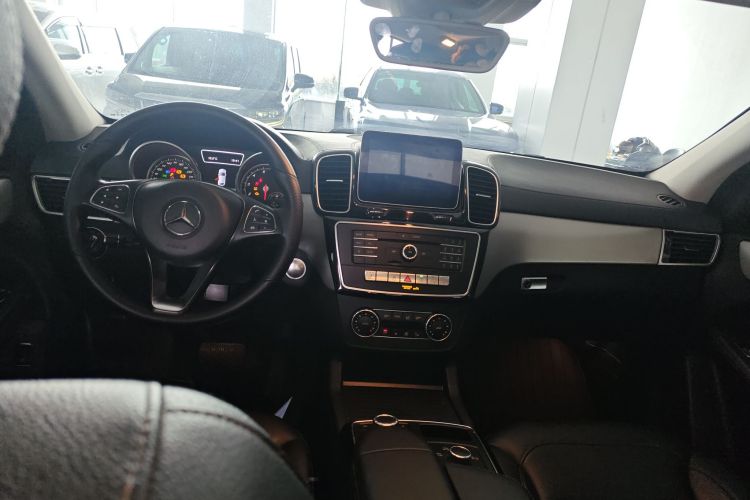 Mercedes-Benz GLE Coupe 2018 #10 Mercedes-Benz GLE Coupe 2018 car image #10