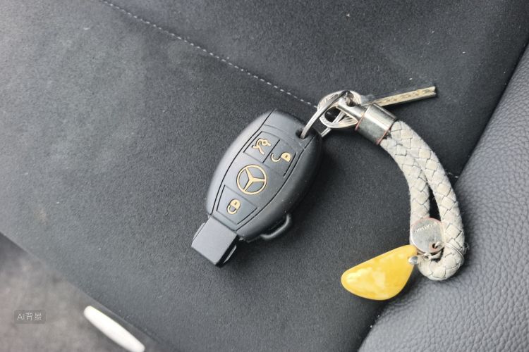 Mercedes-Benz GLK Class 2016 car image #10