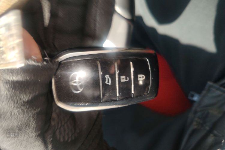 Toyota Land Cruiser Prado 2015 immagine di auto #10