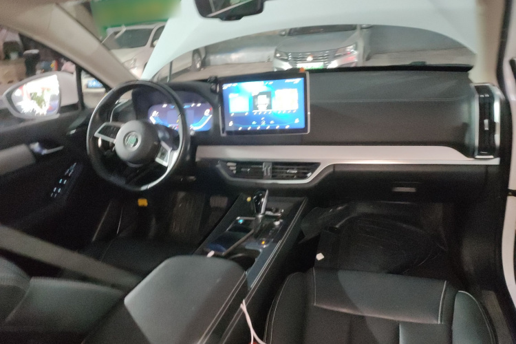 BYD Tang 2018 immagine di auto #10