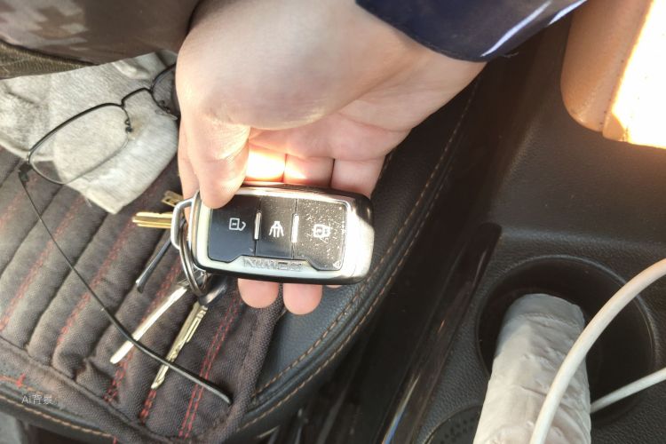 Kaiyi X3 2016 car image #10